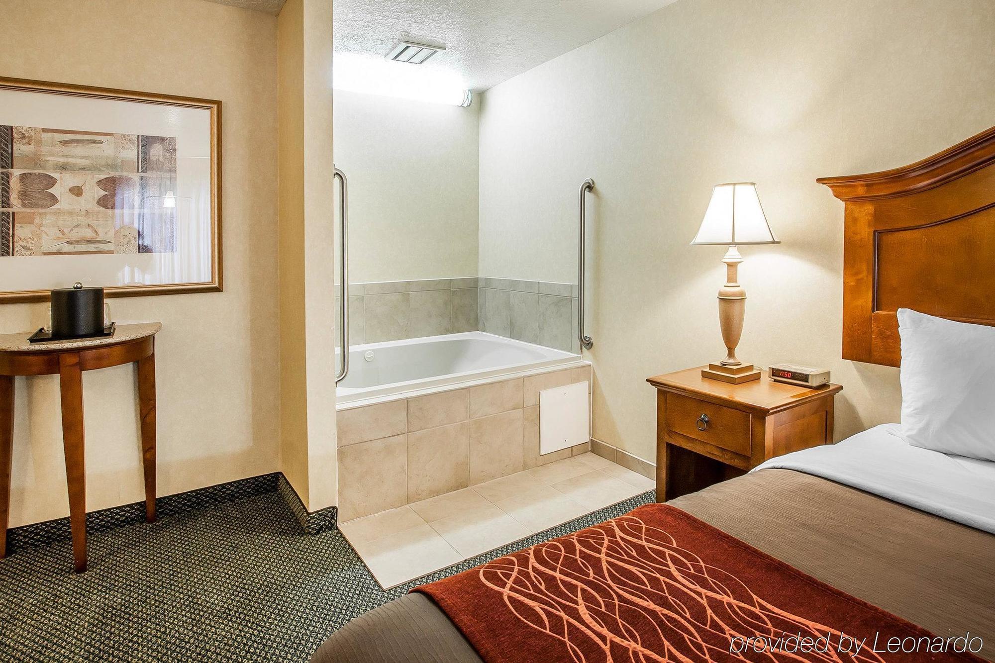 Comfort Inn Conference Center Hillsboro Eksteriør billede