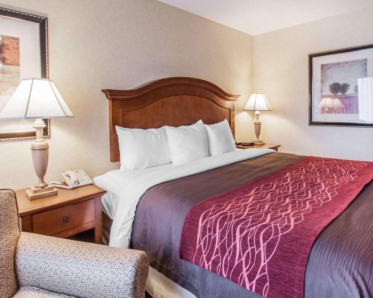 Comfort Inn Conference Center Hillsboro Eksteriør billede