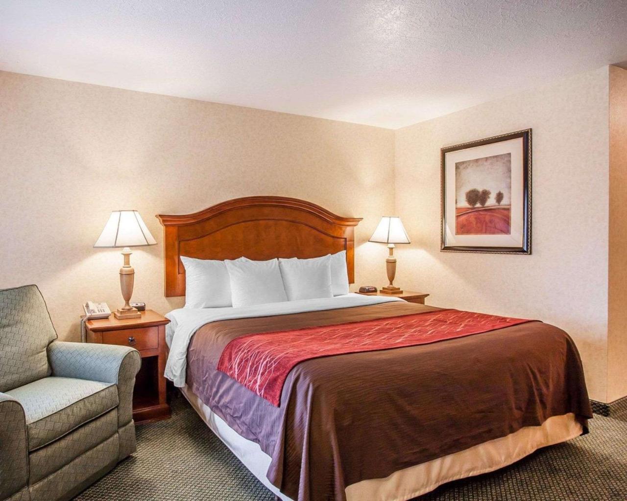Comfort Inn Conference Center Hillsboro Eksteriør billede